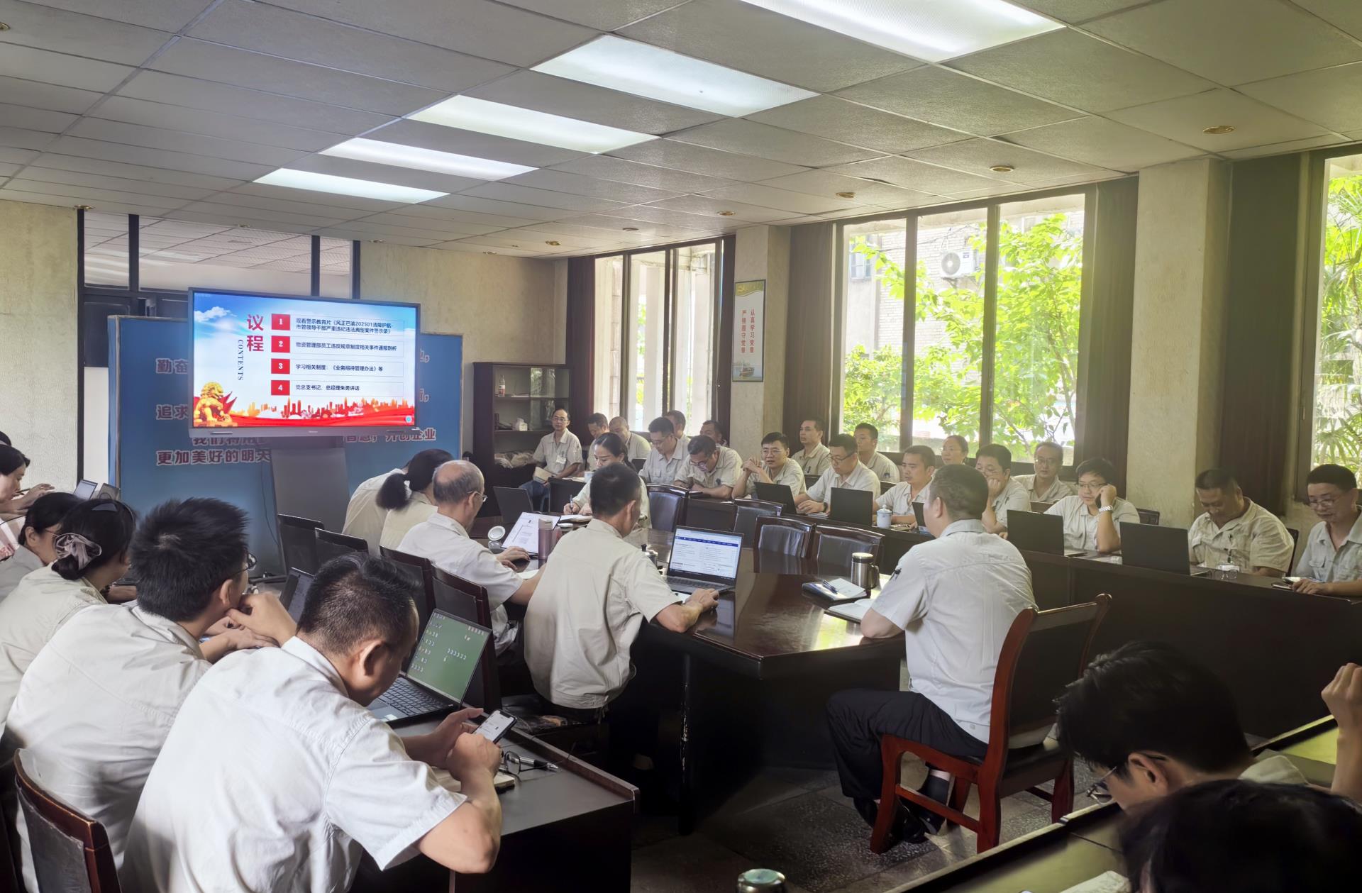 11-图片.jpg 11-图片.jpg